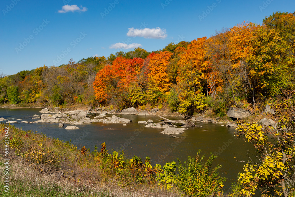 Sticker fall on the vermillion river.