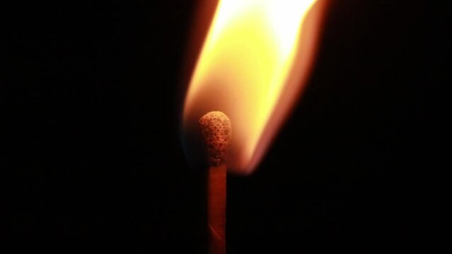 Match close up cerillo
