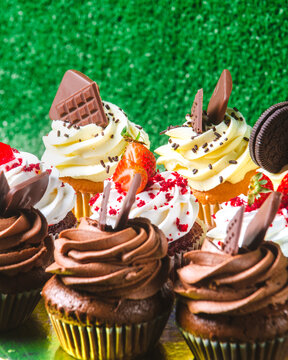 Cupcake con chispitas y chocolate
