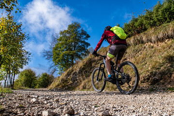 Fototapeta na wymiar Mountain bike trekking in the alps