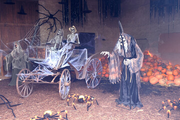 Halloween decoration skeleton carriage spiders halloween decoration pumpkins