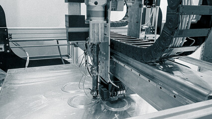Industrial 3d printer printing a tool - 666261665