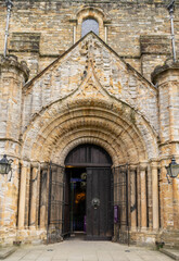 Fototapeta na wymiar entrance to Durham Cathedral, Durham, UK