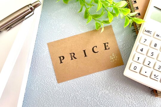 プライスの文字とお金 価格や値段や料金