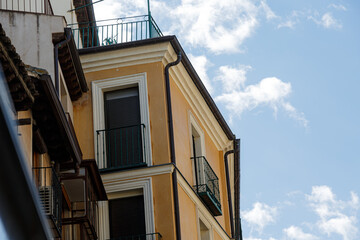 Fototapeta na wymiar Typical house with balcony in Toledo