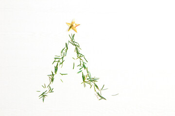 Weihnachten Weihnachtsbaum aus Tannennadeln mit Textfreiraum