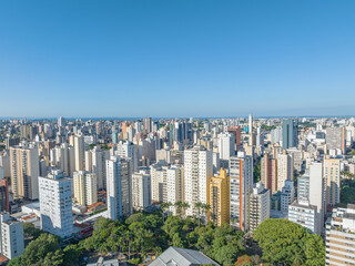 Imagem aérea do bairro Cambuí em Campinas, São Paulo. Brasil. Diversos prédios, apartamentos e...