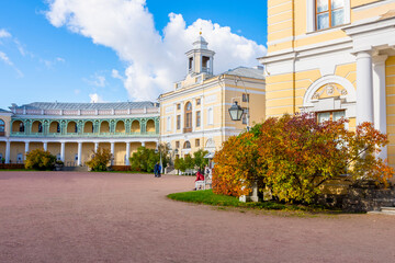 Fototapeta na wymiar Saint Petersburg, Russia - October 15, 2023: Pavlovsk palace in Pavlovsky park