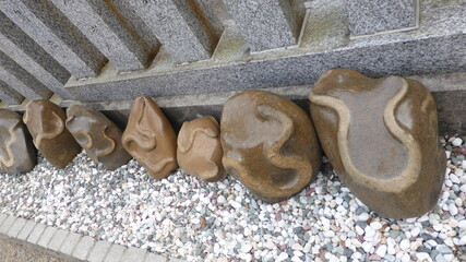 金蛇水神社にある蛇の石