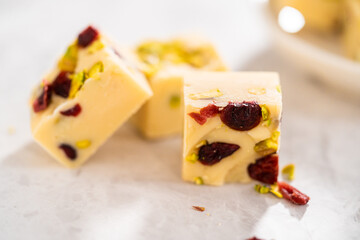 Cranberry pistachio fudge
