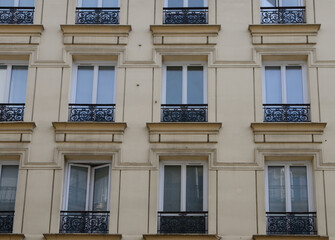 Fototapeta na wymiar Terraces at Paris building, France