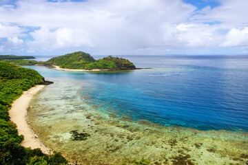 Fototapeta na wymiar View of Drawaqa Island coastline and Nanuya Balavu Island, Yasawa Islands, Fiji