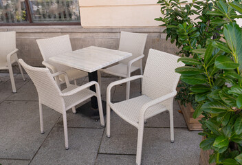 Street Restaurant Table, Empty Cafe Tables, Bar Terrace, Outdoor Restaurants, Outside Trattoria