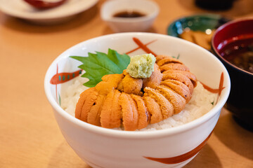 生うに丼