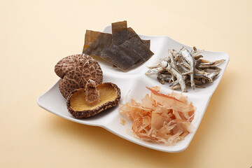 　出汁　いろいろ　イメージ