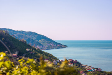 Obraz premium view of the sea and mountains