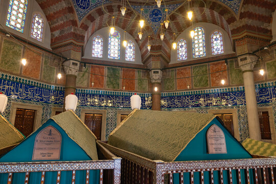 Kanuni Sultan Suleyman or Suleyman the Magnificent tomb interior view