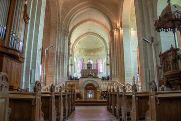 Fototapeta na wymiar Vouvant. Intérieur de l'église Notre-Dame-de-l'Assomption, Vendée. Pays de la Loire