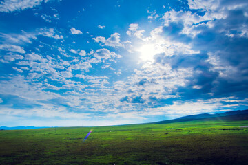モンゴルの美しい空と大地