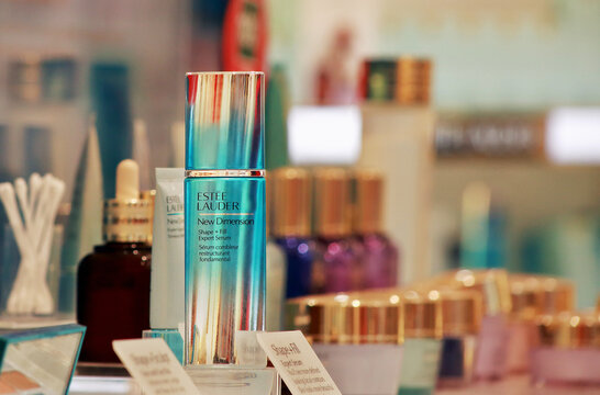 Estee Lauder Sales & Promotion, the cosmetics company's  collagen-infused Shape+Fill serum offers a high-performance skincare.  UK, Bath, 15.11.2015