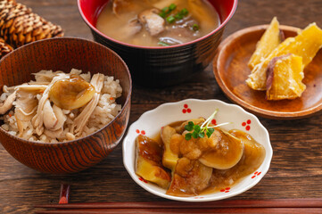 秋の味覚　きのこ料理