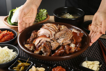 chef preparing meat, 족발