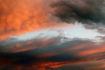 Rote Wolken