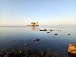 torre de san juan al amanecer con reflejo