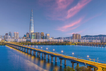 Skyline of seoul, the capital city of south korea with Han River - obrazy, fototapety, plakaty