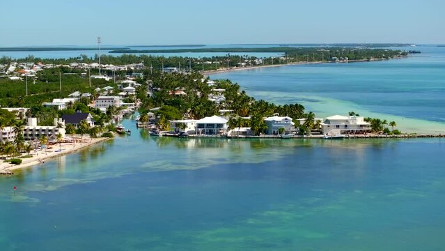 Aerial 3x zoom telephoto video luxury homes in the Florida Keys 4k