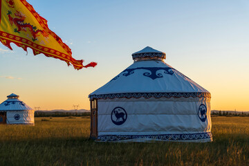 Yurts in the grassland, yurts in the morning