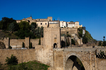 Naklejka premium Details from Puente de Alcántara, door and bridge in Toledo