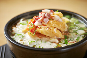 Bean sprout soup with pollack