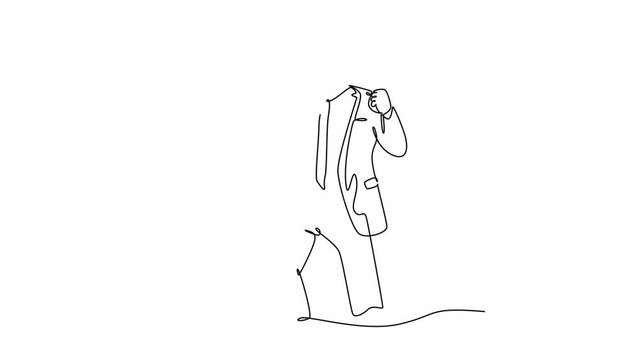 Animated self drawing of continuous line draw young happy CEO standing and fist his hands to the air to celebrate new funding from investor. Business funding concept. Full length single line animation