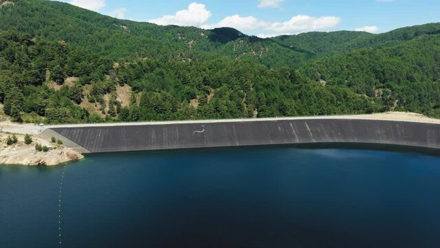 Dam edge in the mountain of Calabria