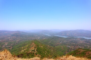 Obraz premium Picturesque Sinhagad Fort Hills and Khadakwasla Dam View