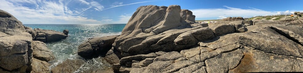 sur le sentier le long de la plage à Lesconil Bretagne Cornouaille Finistère France	