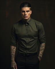 Obraz premium Man With Intricate Tattoos in Dimly Lit Space