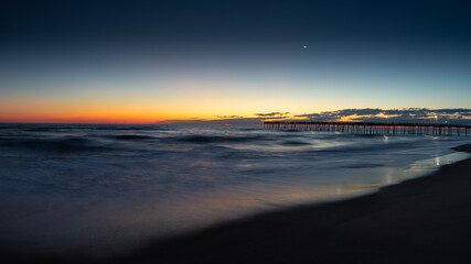 Fototapeta premium Oceon - Nags Head Pier Sunrise, Outerbanks, North Carolina