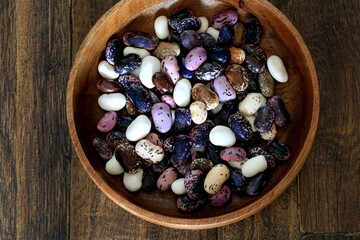 autumn harvest beans of different varieties
