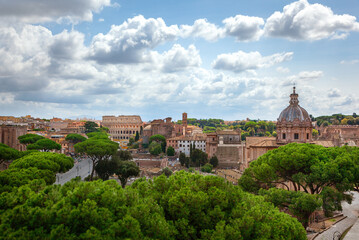 Fototapeta na wymiar View of Rome from the Palazzo Vittoriano