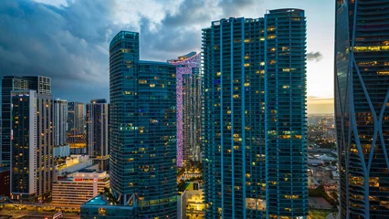Photo sur Plexiglas Skyline modern skyline smart city cityscape of Miami Usa Florida downtown skyscraper illuminated at night sunset 