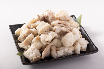 牛白もつ　(日本産)　下茹で済み