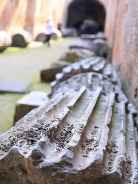 Campi flegrei, rovine pozzuoli, cuma