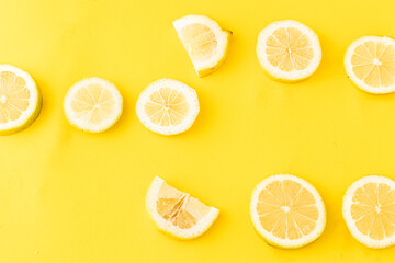 slices of lemon