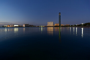 千葉ポートパークの水鏡の夜景　千葉市