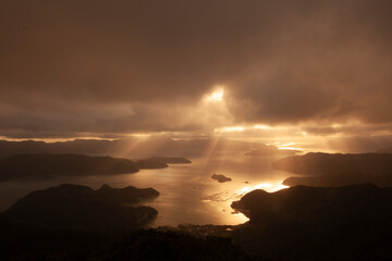 早朝の奄美大島をドローンで撮る。