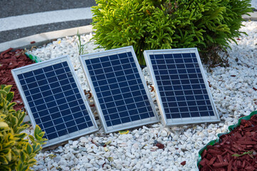 3 external solar panels