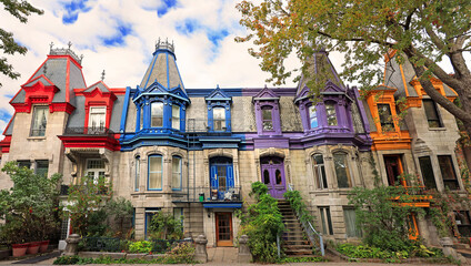 Victorian architecture and colorful houses facade of Square St Louis in Montreal - obrazy, fototapety, plakaty