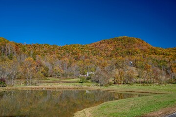 Obraz premium autumn barn